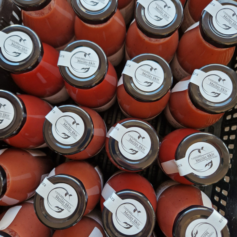 Natūralu. Tikra. Su meile - dovanų rinkinys dėžutėje