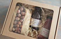 Natūralu. Tikra. Su meile - dovanų rinkinys dėžutėje