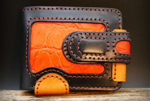 Piniginė su krokodilo oda