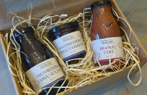 Natūralu. Tikra. Su meile - dovanų rinkinys dėžutėje