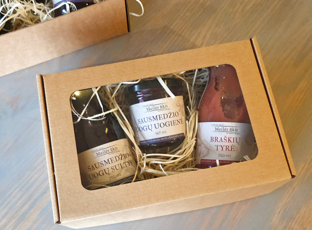 Natūralu. Tikra. Su meile - dovanų rinkinys dėžutėje