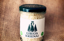 Girios krienai - šiaudeliais tarkuoti krienai