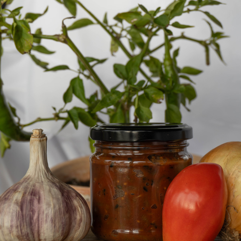 Svogūno ir pomidoro užtepėlė 200g