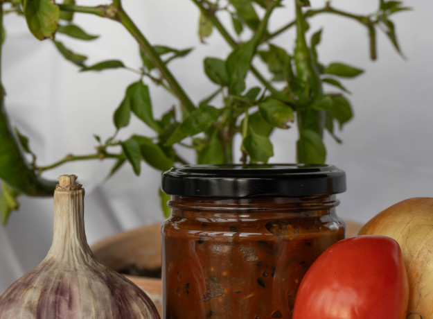 Svogūno ir pomidoro užtepėlė 200g