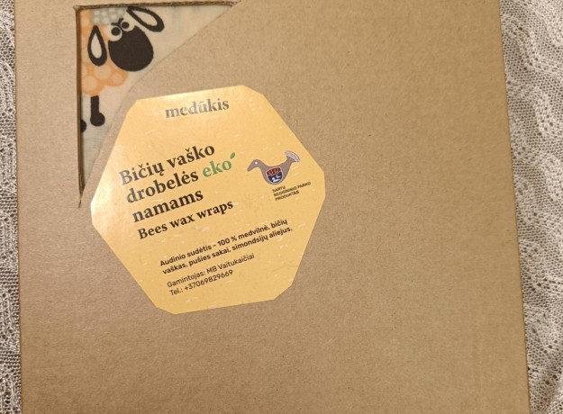 Bičių vaško drobelių rinkinys „Avinukai“ (3 vnt) rudo kartono pakuotėje