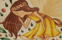 Bičių vaško drobelių rinkinys „Žolėje“ (2 vnt) rudo kartono pakuotėje