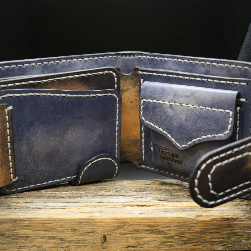 Piniginė "Žalčių karalienė" (su magnetu)