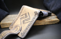 Piniginė "Žalčių karalienė" (su magnetu)