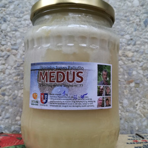Pupų medus (Iškoptas 2022 m. gegužės mėn.)