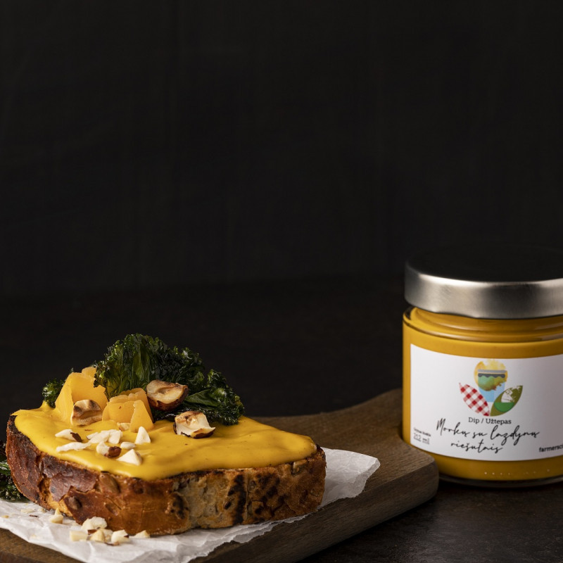 Morkų užtepėlė su lazdynų riešutais 212 ml