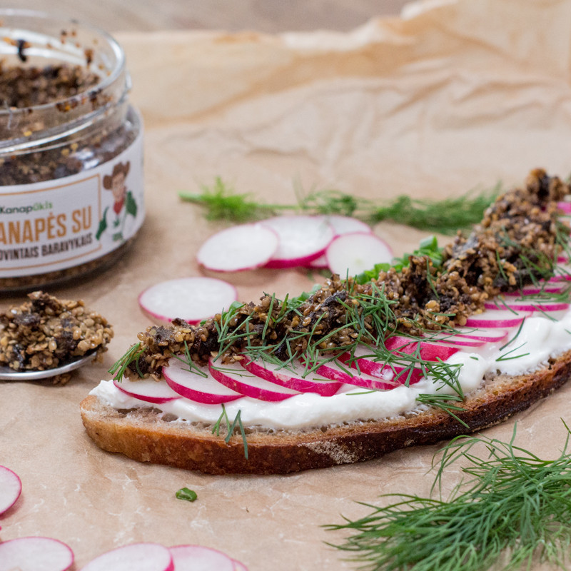 Kanapių užkandėlė su džiovintais baravykais 180 g