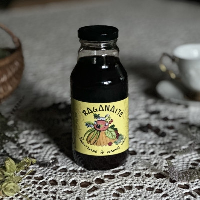 Trijų uogų nektaras „Raganaitė“, 300 ml